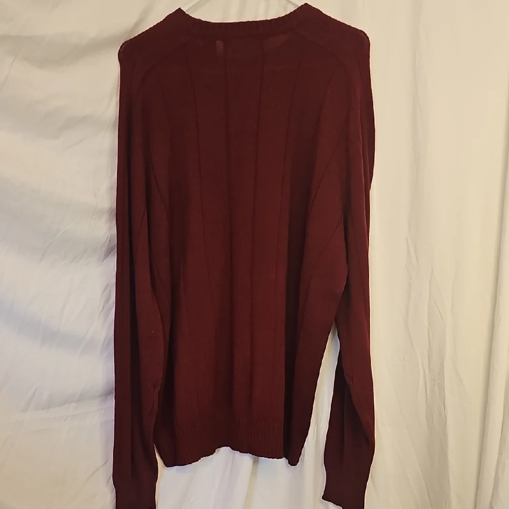 Men's Burgundy Sweater - Picture 4 of 4